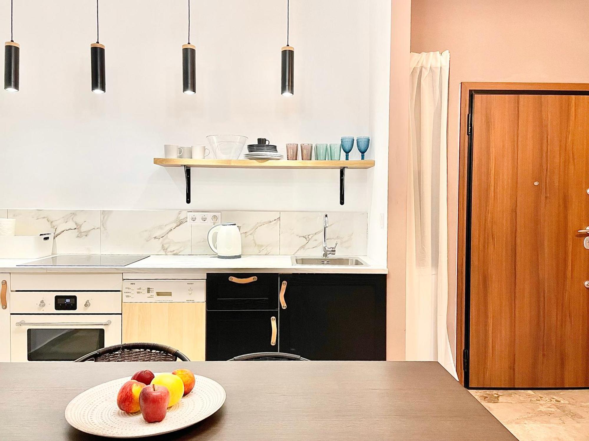 Comfy And Spacious Two Bedroom Apartment With Balcony Athén Kültér fotó